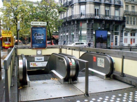 Metro de Brusselas